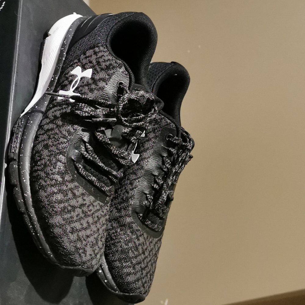 Under Armour charged runners